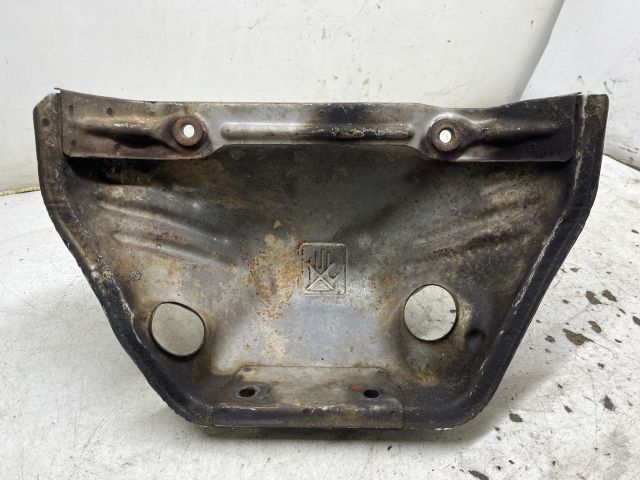 bontott TOYOTA AVENSIS T22 Leömlő Hővédő Lemez