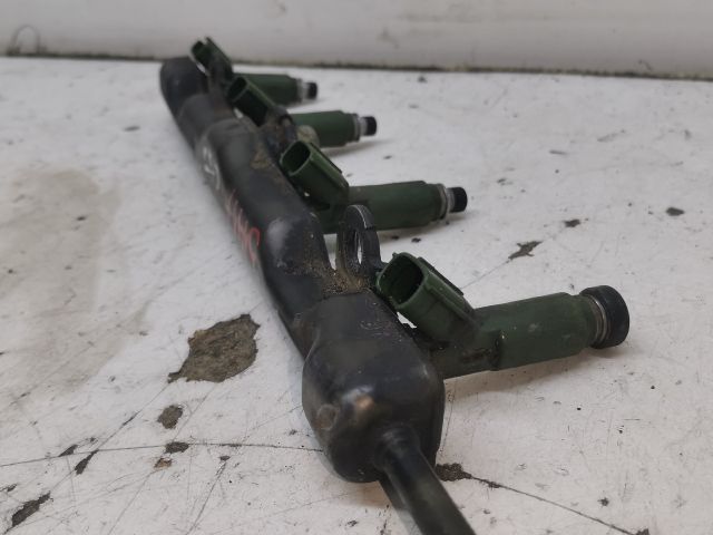 bontott TOYOTA AVENSIS T22 Porlasztó Sor / Híd