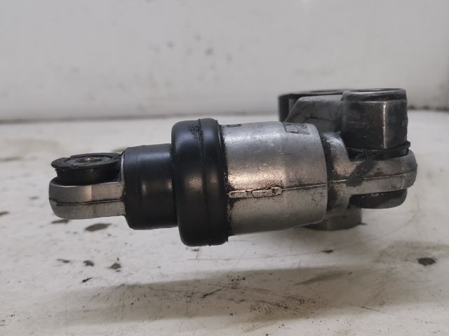 bontott TOYOTA AVENSIS T22 Szíjfeszítő Görgő