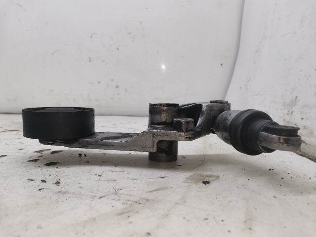 bontott TOYOTA AVENSIS T22 Szíjfeszítő Görgő