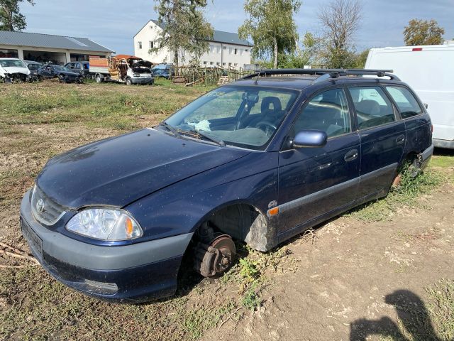 bontott TOYOTA AVENSIS T22 Adagoló