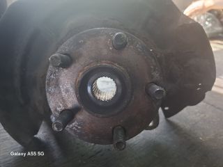 bontott TOYOTA AVENSIS T22 Bal első Csonkállvány Kerékaggyal