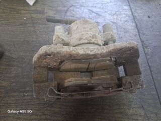 bontott TOYOTA AVENSIS T22 Bal első Féknyereg Munkahengerrel