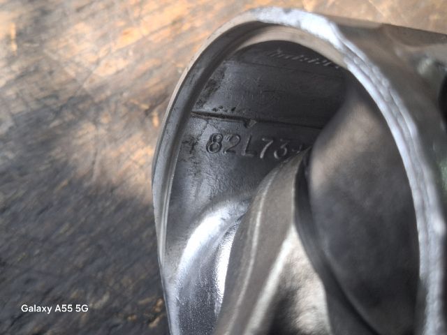 bontott TOYOTA AVENSIS T22 Dugattyú és Hajtókar