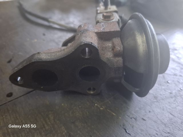 bontott TOYOTA AVENSIS T22 EGR / AGR Szelep