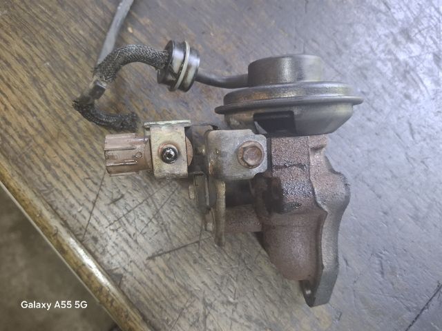 bontott TOYOTA AVENSIS T22 EGR / AGR Szelep