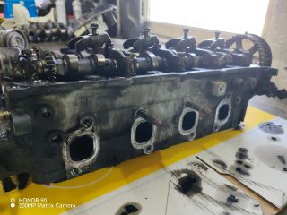 bontott TOYOTA AVENSIS T22 Hengerfej