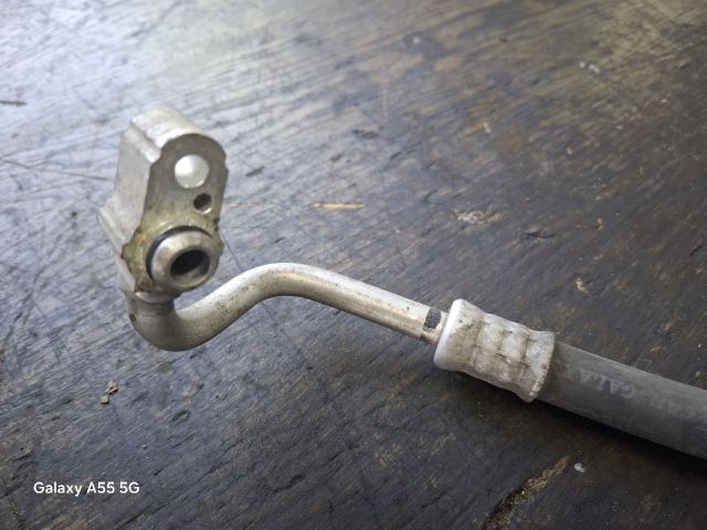 bontott TOYOTA AVENSIS T22 Klíma Cső