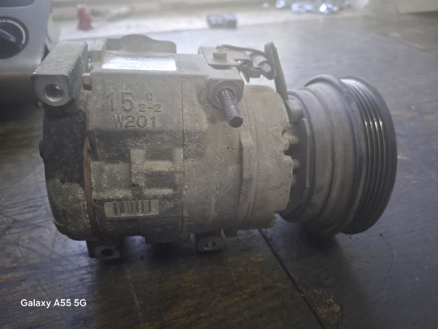 bontott TOYOTA AVENSIS T22 Klímakompresszor