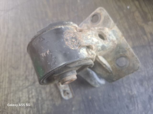 bontott TOYOTA AVENSIS T22 Motor Tartó Bak (Fém)