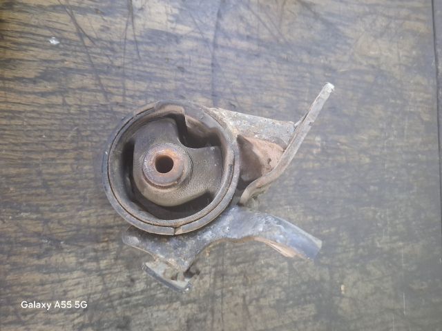 bontott TOYOTA AVENSIS T22 Motor Tartó Bak (Fém)