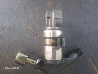 bontott TOYOTA AVENSIS T22 Porlasztó (1 db)