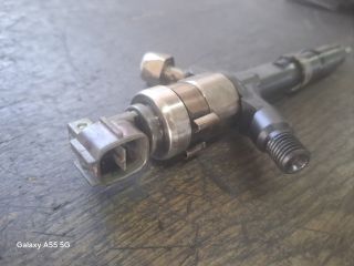 bontott TOYOTA AVENSIS T22 Porlasztó (1 db)