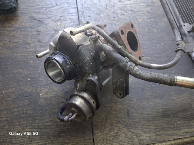 bontott TOYOTA AVENSIS T22 Turbó