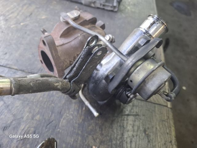 bontott TOYOTA AVENSIS T22 Turbó