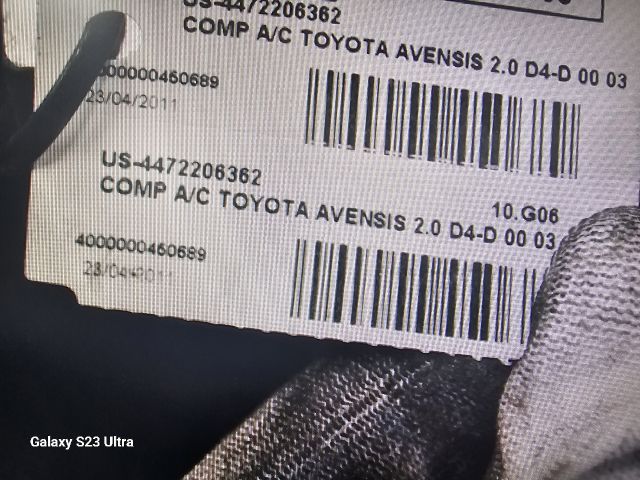 bontott TOYOTA AVENSIS T22 Klímakompresszor