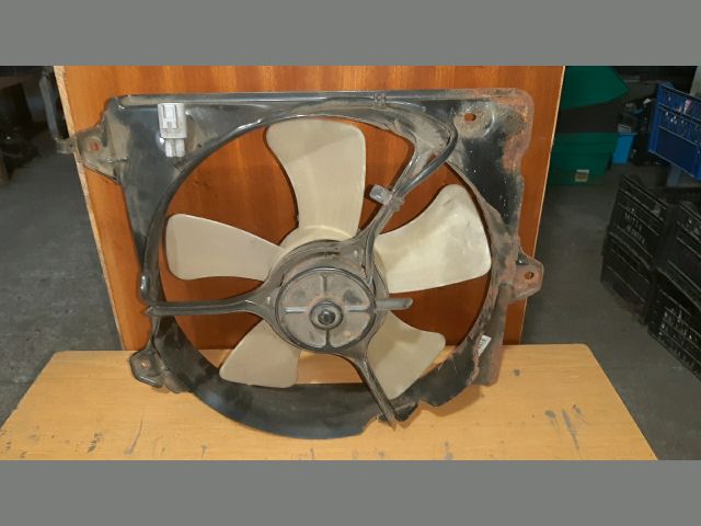 bontott TOYOTA AVENSIS T22 Hűtőventilátor