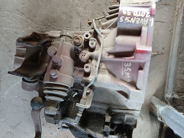 bontott TOYOTA AVENSIS T22 Váltó (Mechanikus)