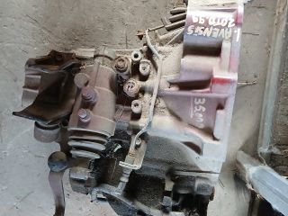 bontott TOYOTA AVENSIS T22 Váltó (Mechanikus)