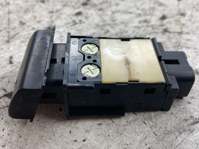 bontott TOYOTA AVENSIS T22 Ablakfűtés Kapcsoló