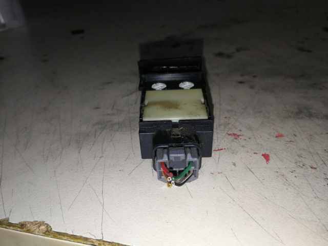 bontott TOYOTA AVENSIS T22 Ablakfűtés Kapcsoló