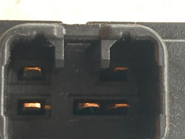 bontott TOYOTA AVENSIS T22 Ablakfűtés Kapcsoló