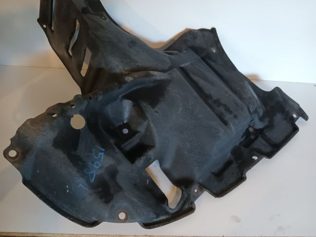 bontott TOYOTA AVENSIS T22 Alsó Motorburkolat