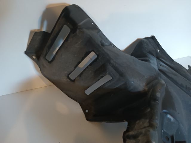 bontott TOYOTA AVENSIS T22 Alsó Motorburkolat