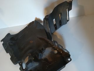 bontott TOYOTA AVENSIS T22 Alsó Motorburkolat