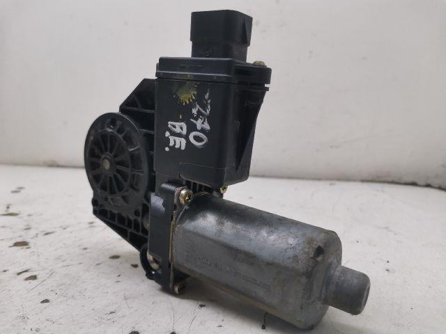 bontott TOYOTA AVENSIS T22 Bal első Ablakemelő Motor