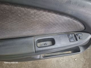 bontott TOYOTA AVENSIS T22 Bal első Ajtó (Részeivel)