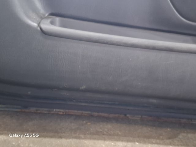 bontott TOYOTA AVENSIS T22 Bal első Ajtó (Részeivel)