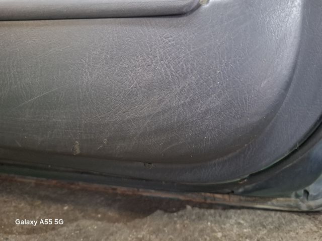 bontott TOYOTA AVENSIS T22 Bal első Ajtó (Részeivel)