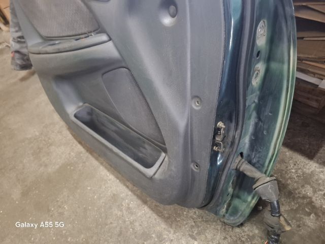 bontott TOYOTA AVENSIS T22 Bal első Ajtó (Részeivel)