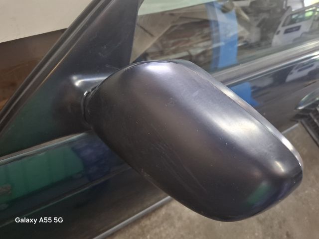 bontott TOYOTA AVENSIS T22 Bal első Ajtó (Részeivel)