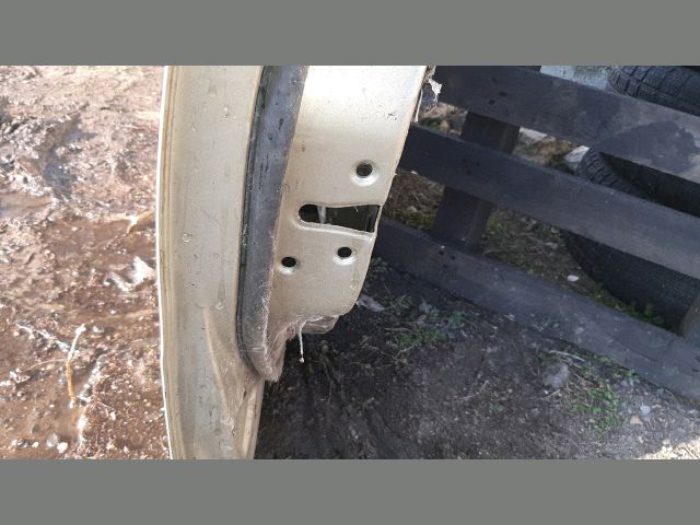 bontott TOYOTA AVENSIS T22 Bal első Ajtó (Üres lemez)