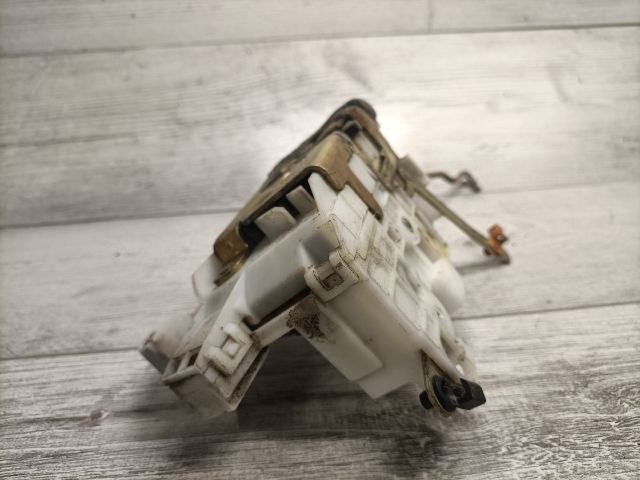 bontott TOYOTA AVENSIS T22 Bal első Ajtózár