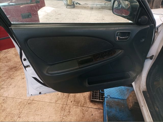 bontott TOYOTA AVENSIS T22 Bal első Ajtózár