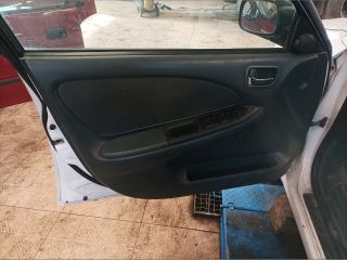 bontott TOYOTA AVENSIS T22 Bal első Ajtózár