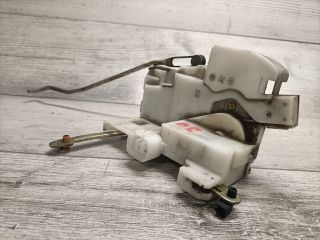 bontott TOYOTA AVENSIS T22 Bal első Ajtózár