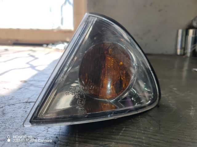 bontott TOYOTA AVENSIS T22 Bal első Irányjelző