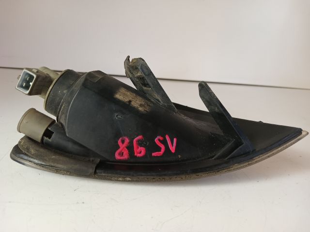 bontott TOYOTA AVENSIS T22 Bal első Irányjelző