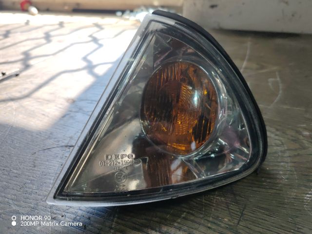 bontott TOYOTA AVENSIS T22 Bal első Irányjelző