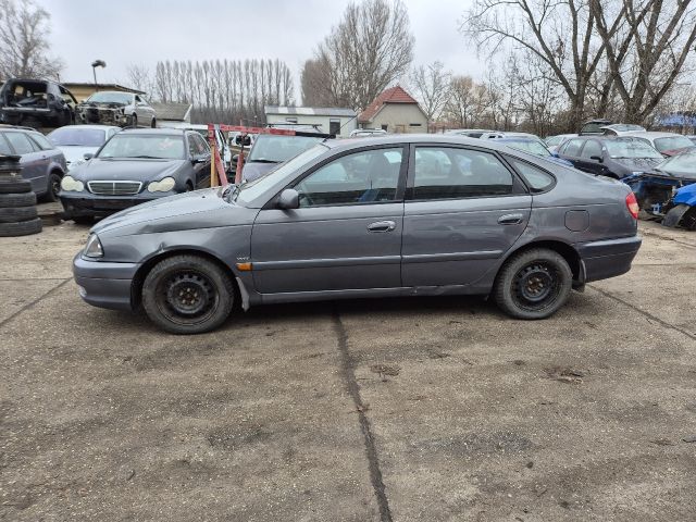bontott TOYOTA AVENSIS T22 Bal hátsó Ajtó (Részeivel)