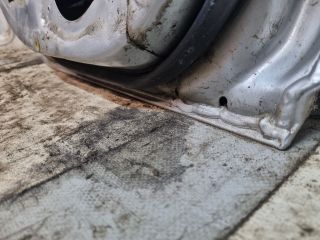 bontott TOYOTA AVENSIS T22 Bal hátsó Ajtó (Üres lemez)