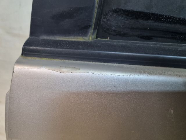 bontott TOYOTA AVENSIS T22 Bal hátsó Ajtó (Üres lemez)