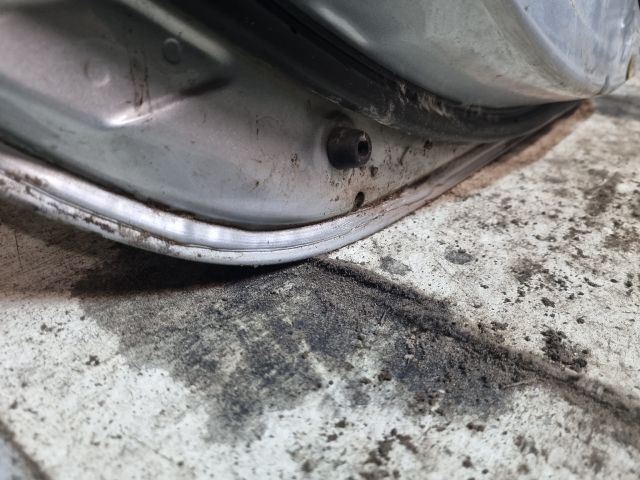 bontott TOYOTA AVENSIS T22 Bal hátsó Ajtó (Üres lemez)