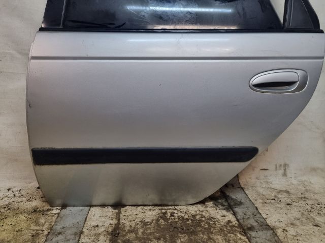 bontott TOYOTA AVENSIS T22 Bal hátsó Ajtó (Üres lemez)