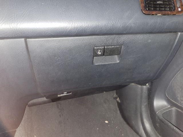 bontott TOYOTA AVENSIS T22 Bal hátsó Fixüveg (Ajtóban)