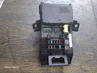 bontott TOYOTA AVENSIS T22 Biztosítéktábla Utastér